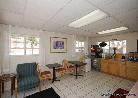 Econo Lodge On Historic Route 66 Barstow Restoran foto